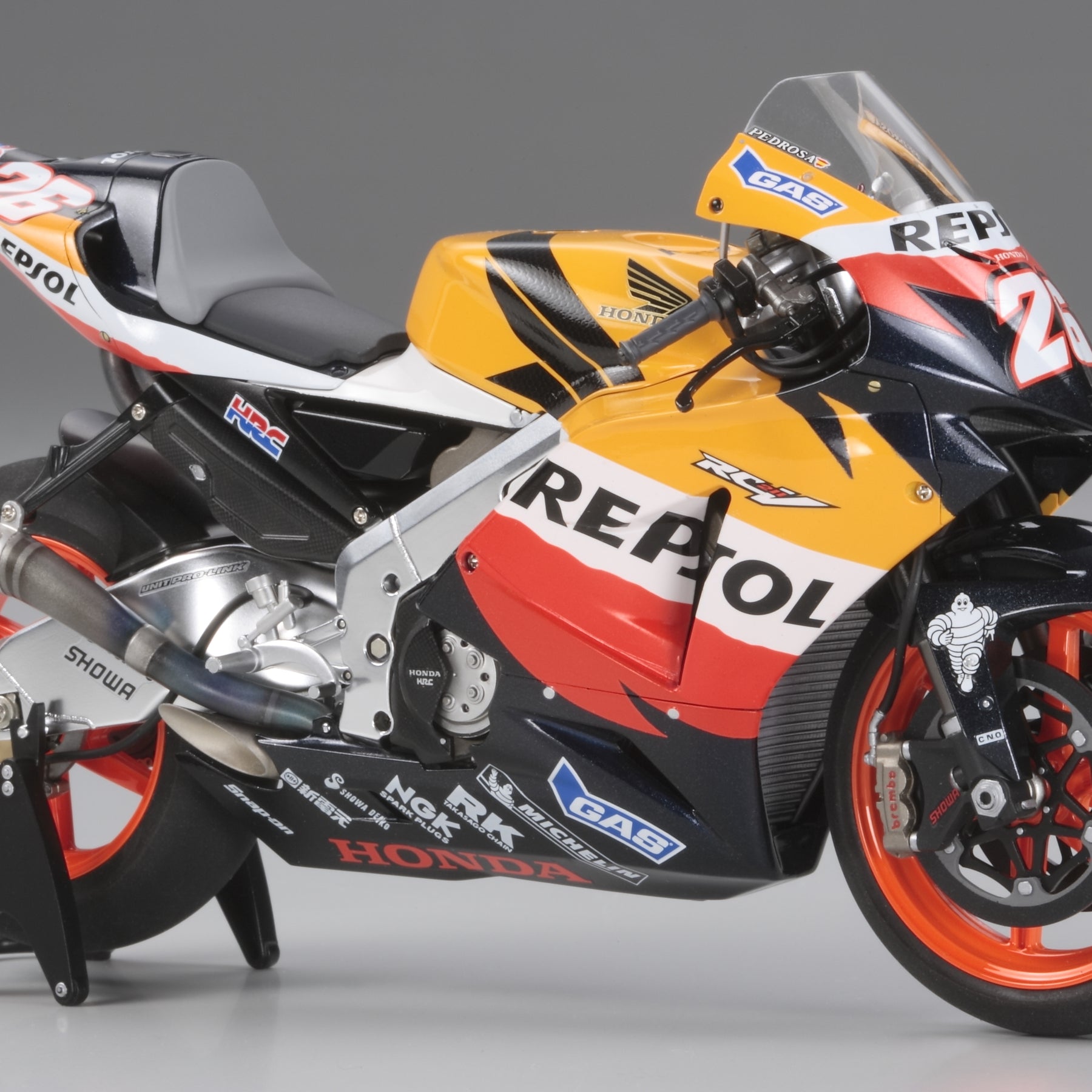 Repsol Honda RC211V ‘06 Masterwork Collection Finished Model