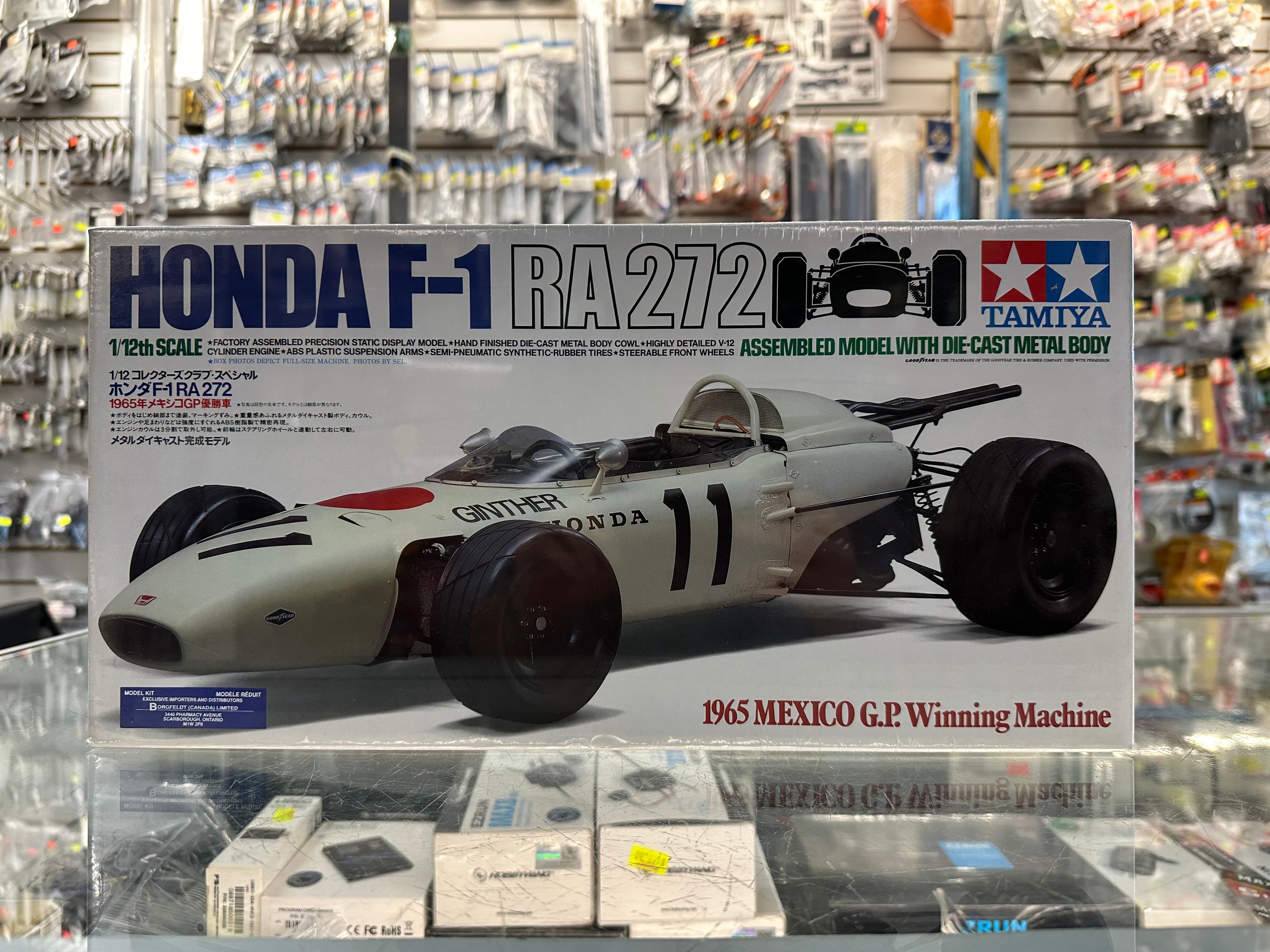 Honda F-1 RA272 1/12 Scale Assembled Model with Die-cast Metal Body