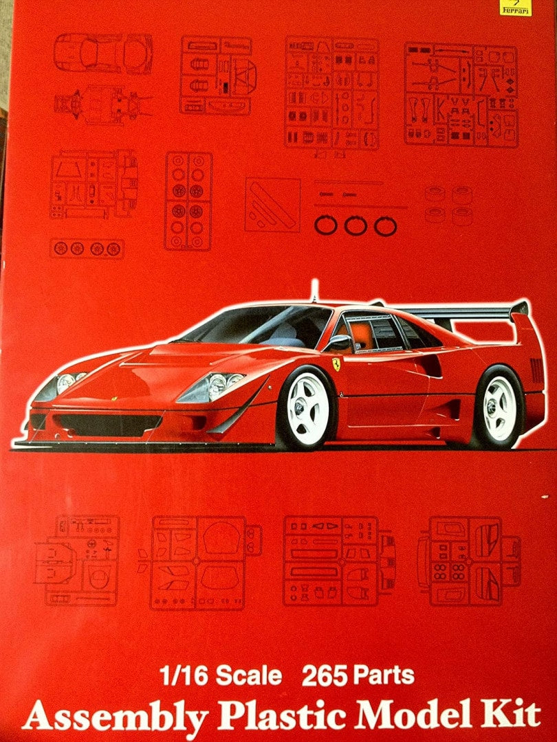 Fujimi 1/16  Ferrari F40 Competizione ( 10168)