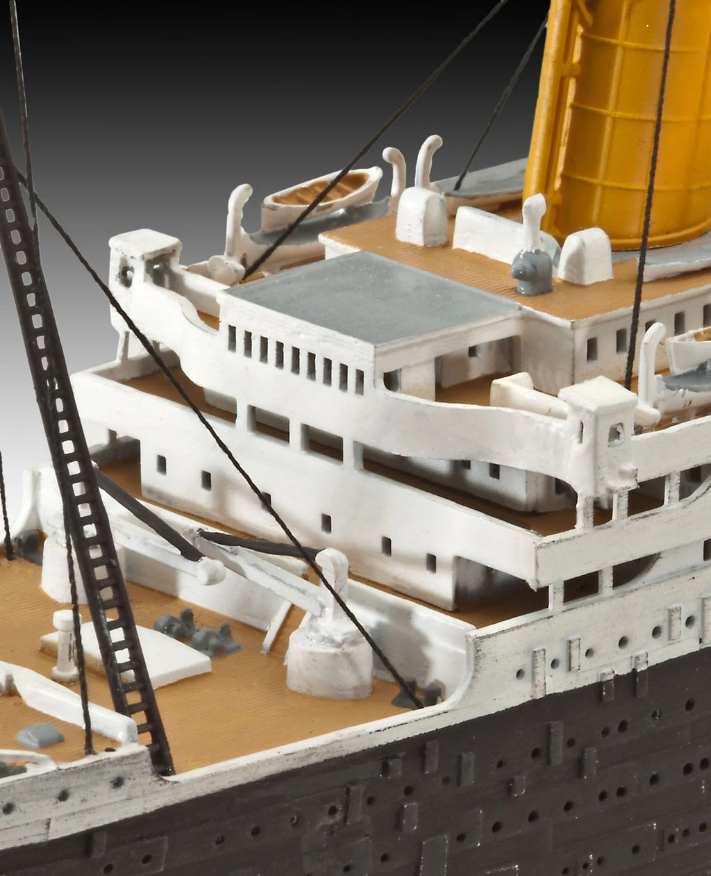 Revell 1/700 R.M.S. Titanic