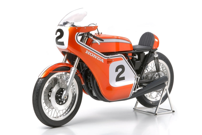 Honda CB750 Racing Collector's Club Special 1/6 Scale Semi-Assembled Premium Model