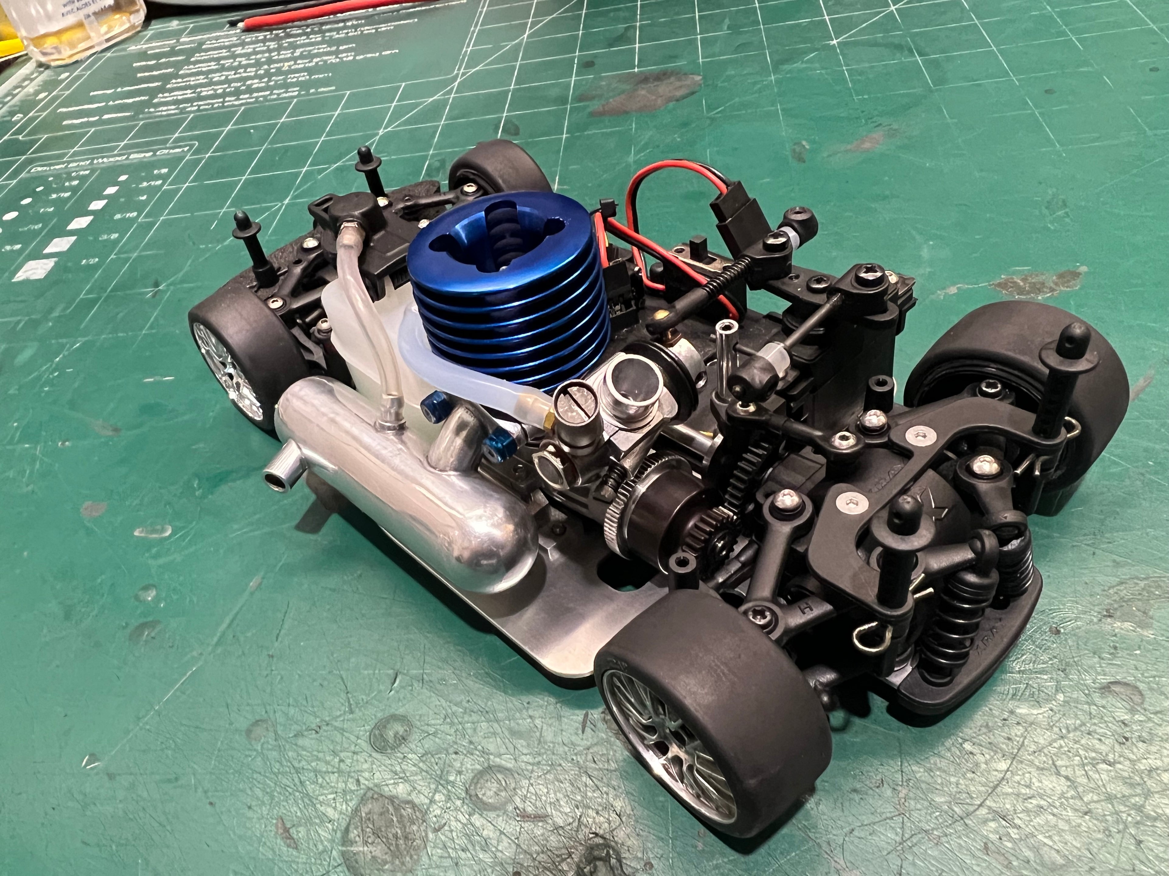 XRAY NT18 NITRO TOURING CAR