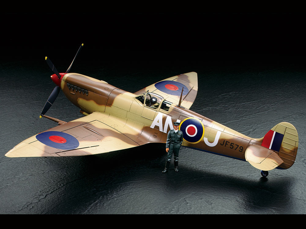 1/32 SCALE SUPERMARINE SPITFIRE MK.VIII (60320)