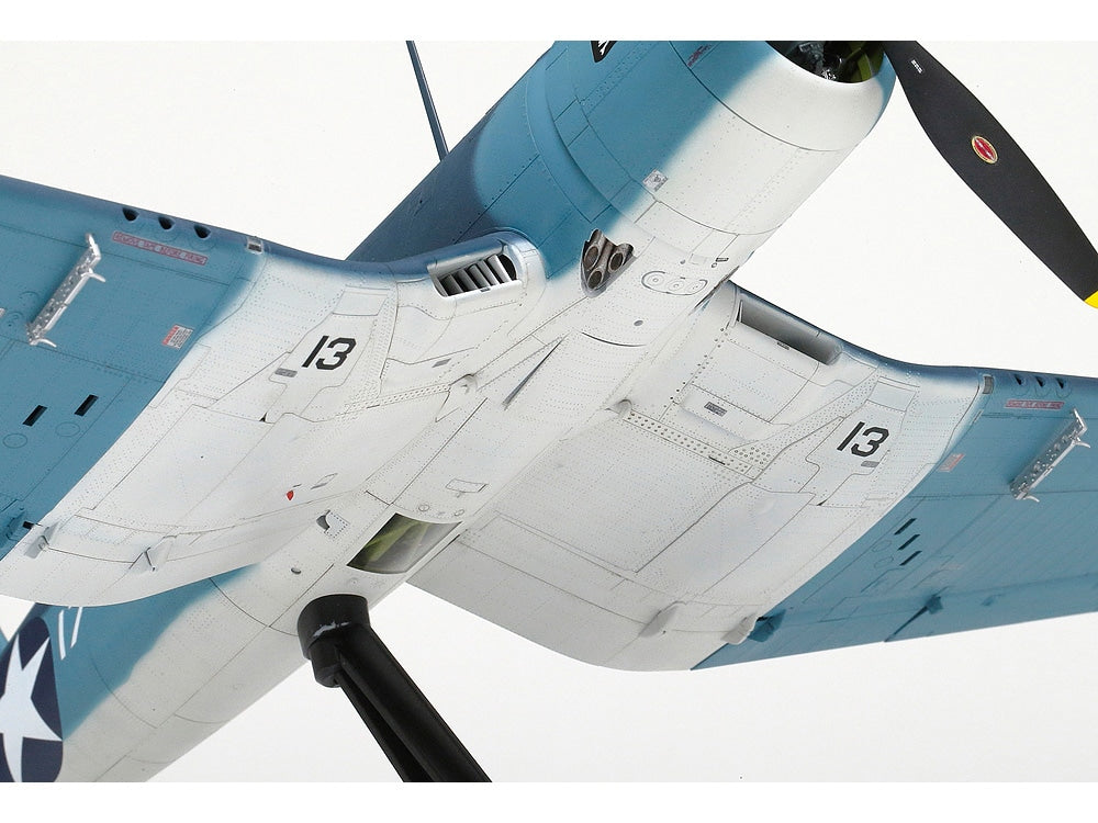 Vought F4U-1 Corsair "Birdcage" 1/32 Aircraft Series No.24
