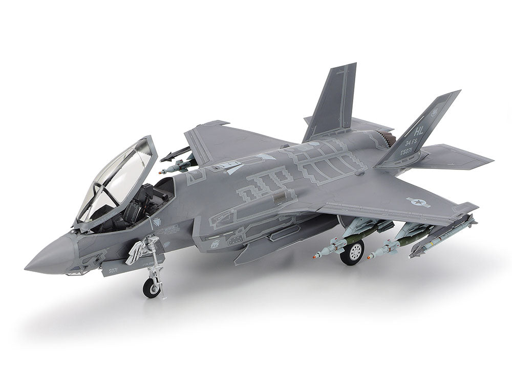 Lockheed Martin F-35A Lightning II 1/48 Aircraft Series No.124