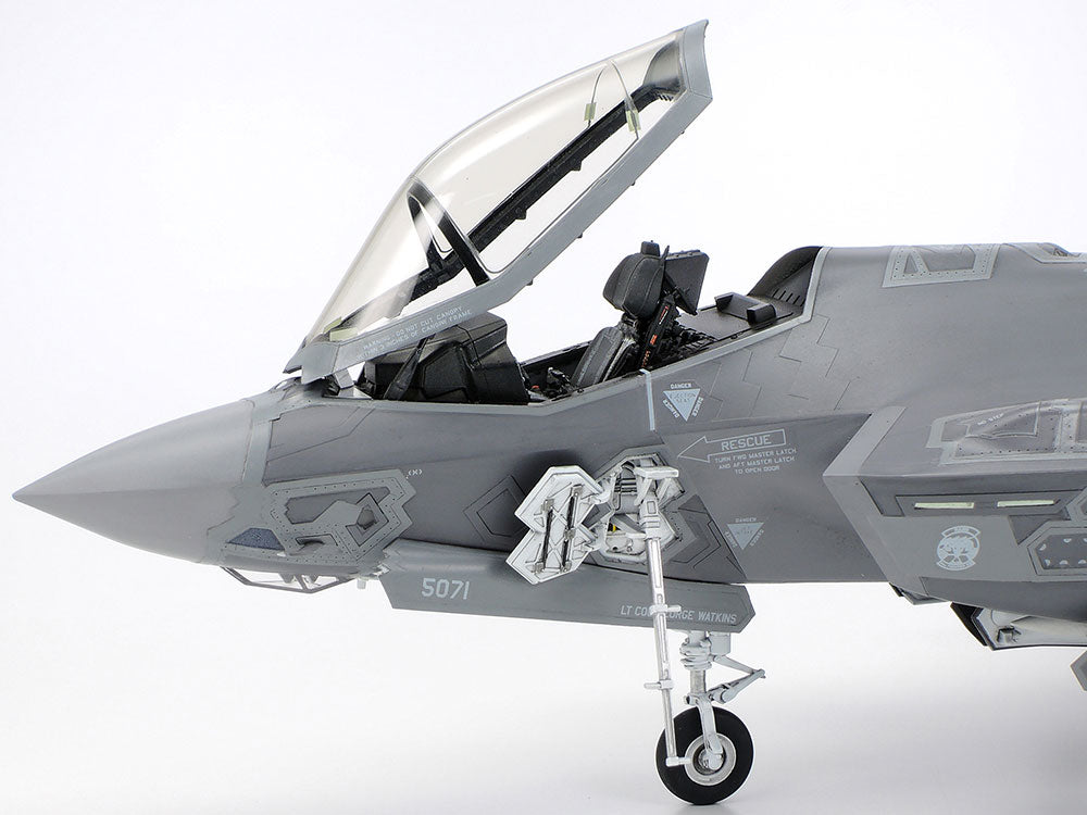 Lockheed Martin F-35A Lightning II 1/48 Aircraft Series No.124