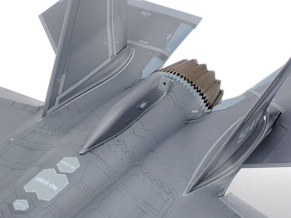 Lockheed Martin F-35A Lightning II 1/48 Aircraft Series No.124