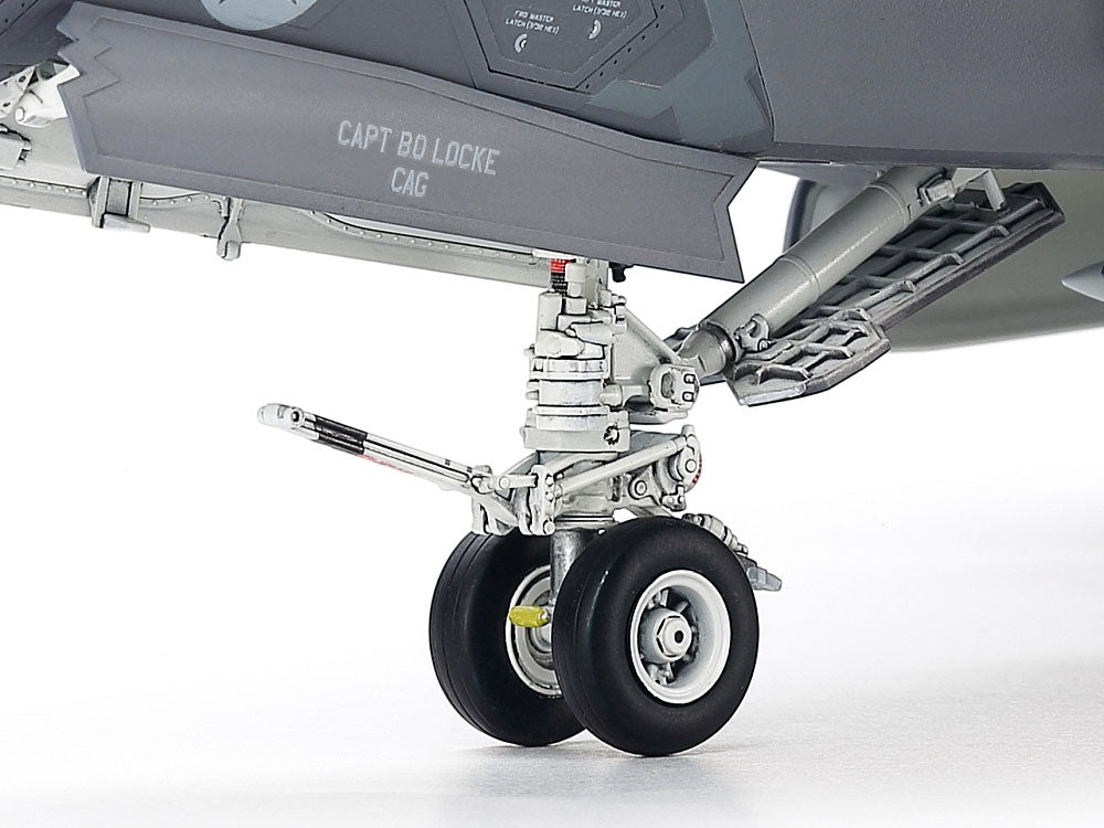 Lockheed Martin F-35C Lightning II 1/48 Aircraft Series No.127