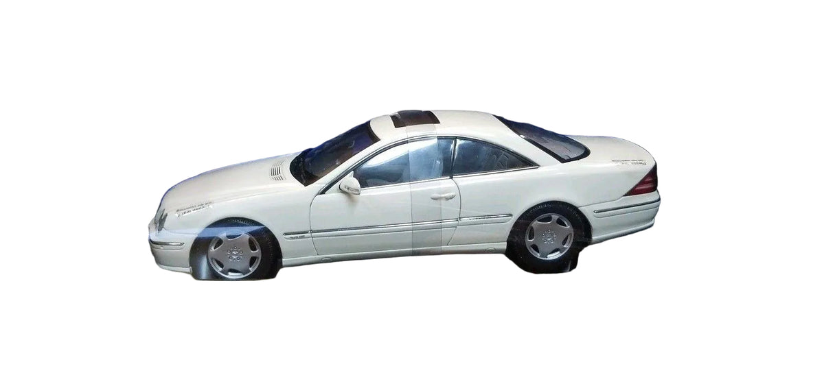 AUTOart 1/18 White Mercedes Benz CL 600 (70113)