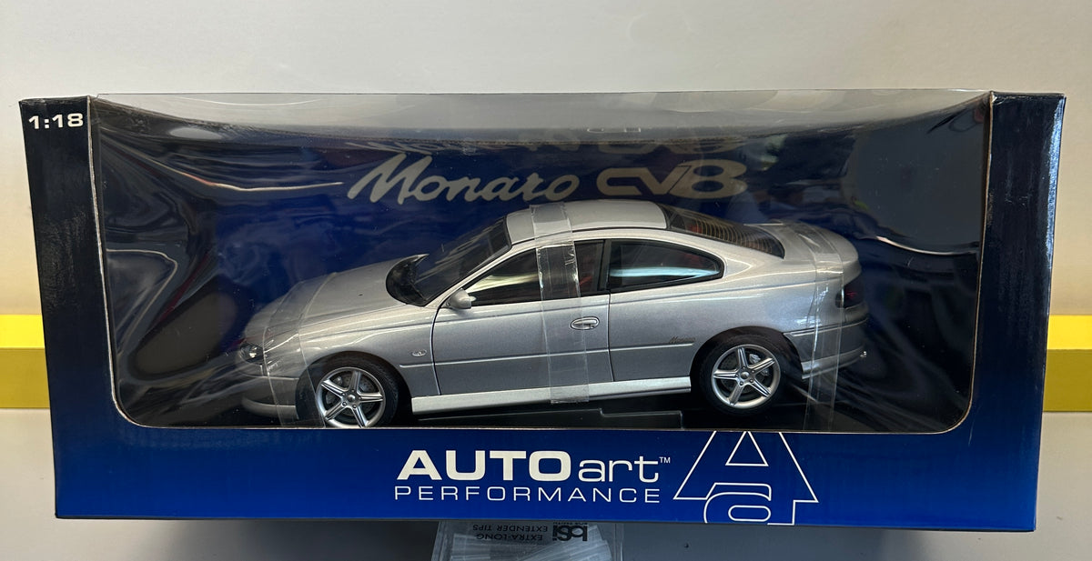 Autoart 73352  1:18 Holden V2 Monaro CV8