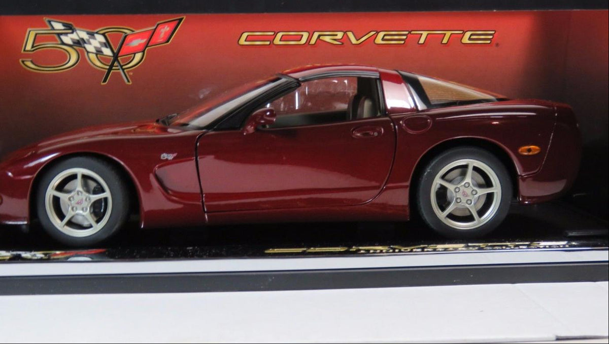 Autoart 71156 1/18 2003 Corvette 50th Anniversary hardtop NIB