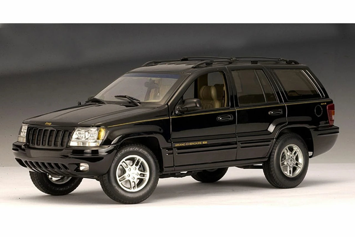 AUTOart 1/18  1999 Jeep Grand Cherokee - Black (74012)