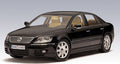 1:18 Volkswagen Phaeton - Black by AUTOart #79741