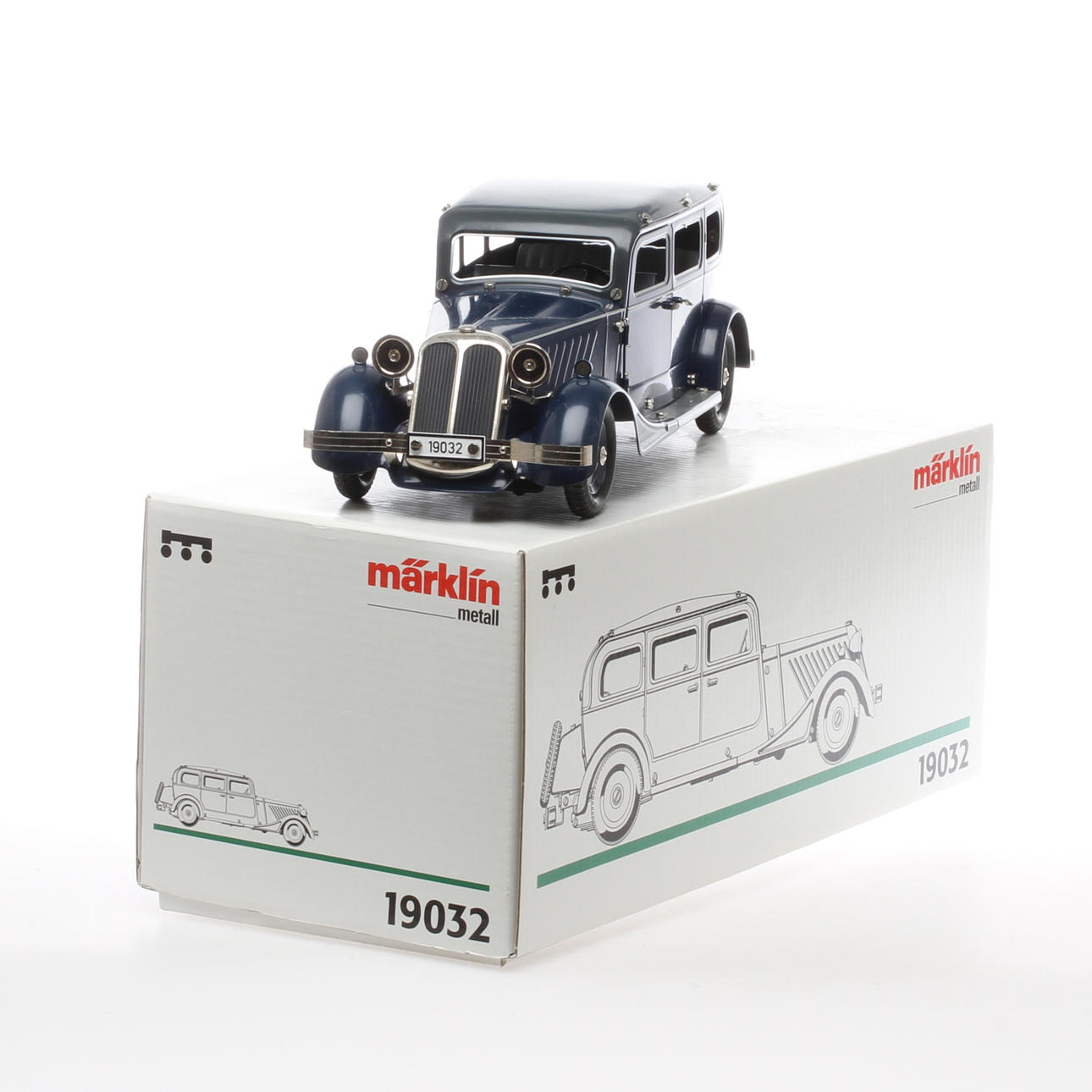 2425889. MÄRKLIN 19032 Pullman limousine, clockwork, original box