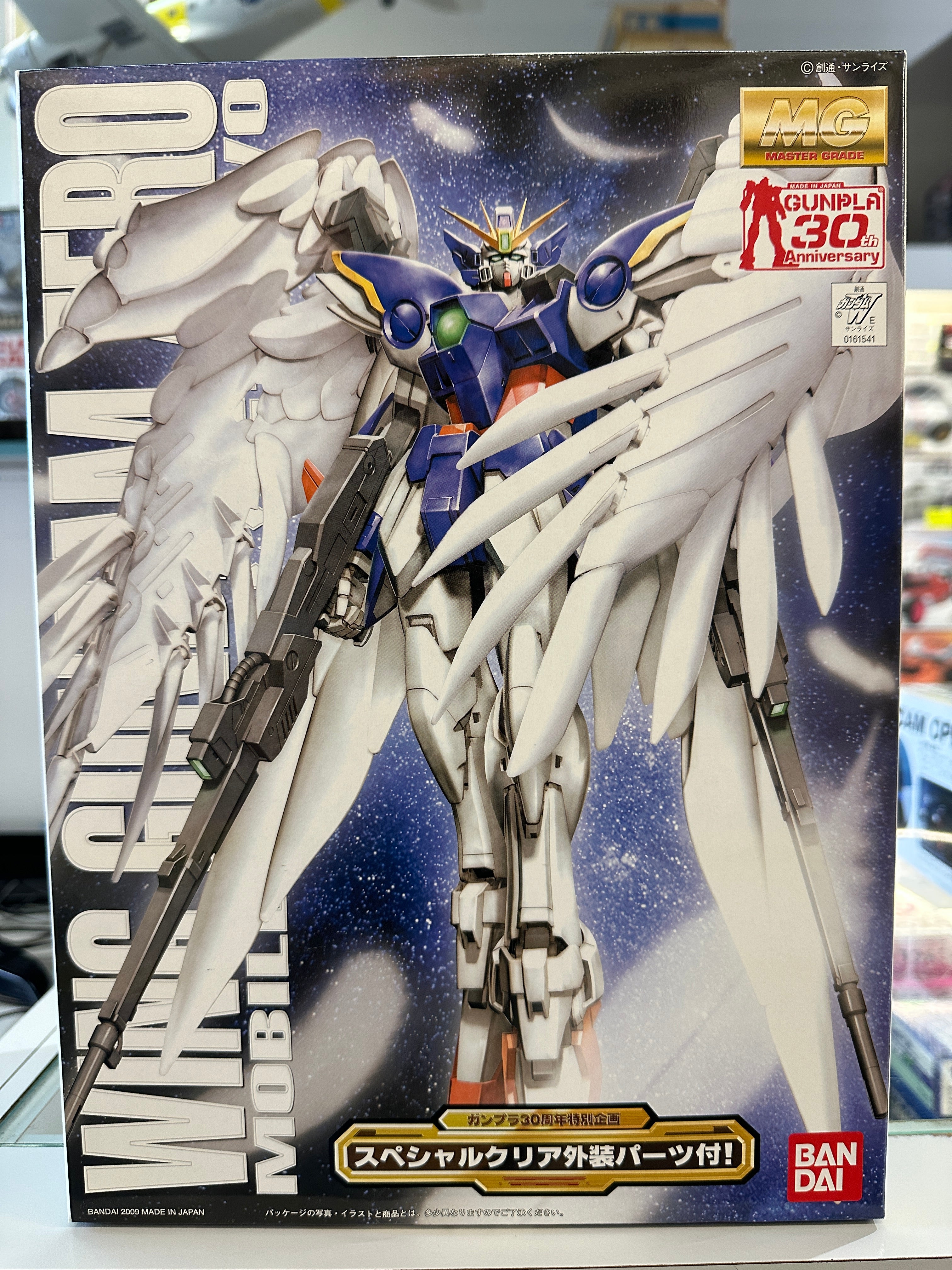 MG  1/100 Scale Wing Gundam Zero - GUNPLA 30th Anniversary  (2092201)