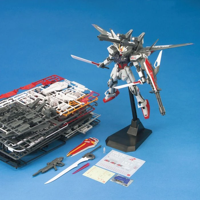 GAT-X105+P202QX Strike Gundam IWSP 1/100 Scale Master Grade Model