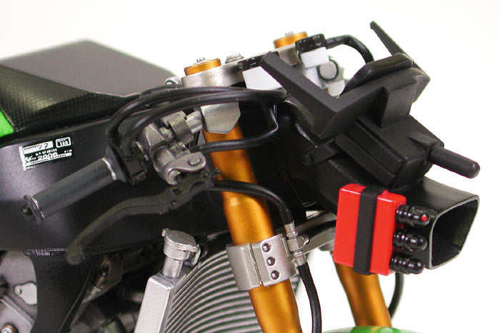 Kawasaki Ninja ZX-RR 1/12th Scale Motorcycle Series No.109