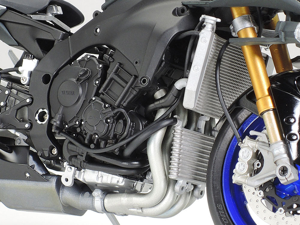 Yamaha YZF-R1M 1/12 Scale Motorcycle Series No.133