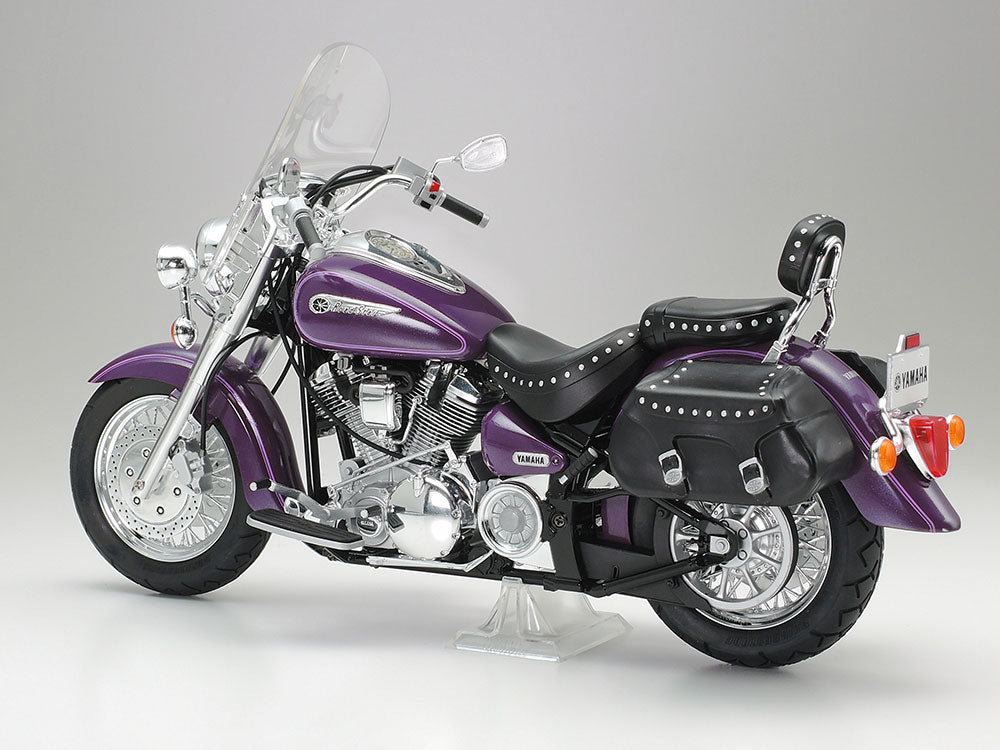 Yamaha XV1600 RoadStar Custom 1/12 Scale Motorcycle Series No.135