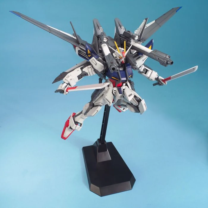 GAT-X105E+AQM/E-M1 Strike Gundam E IWSP (Lukas O'Donnell Custom) 1/100 Scale Master Grade Model