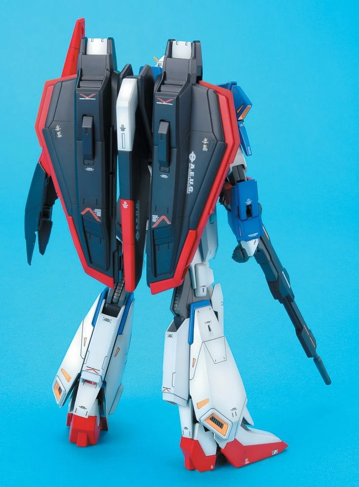 MSZ-006 Zeta Gundam (Ver. 2.0) 1/100 Scale Master Grade Model