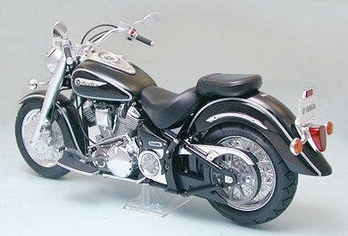 Yamaha XV1600 RoadStar 1/12th Scale Motorcycle Series No.80