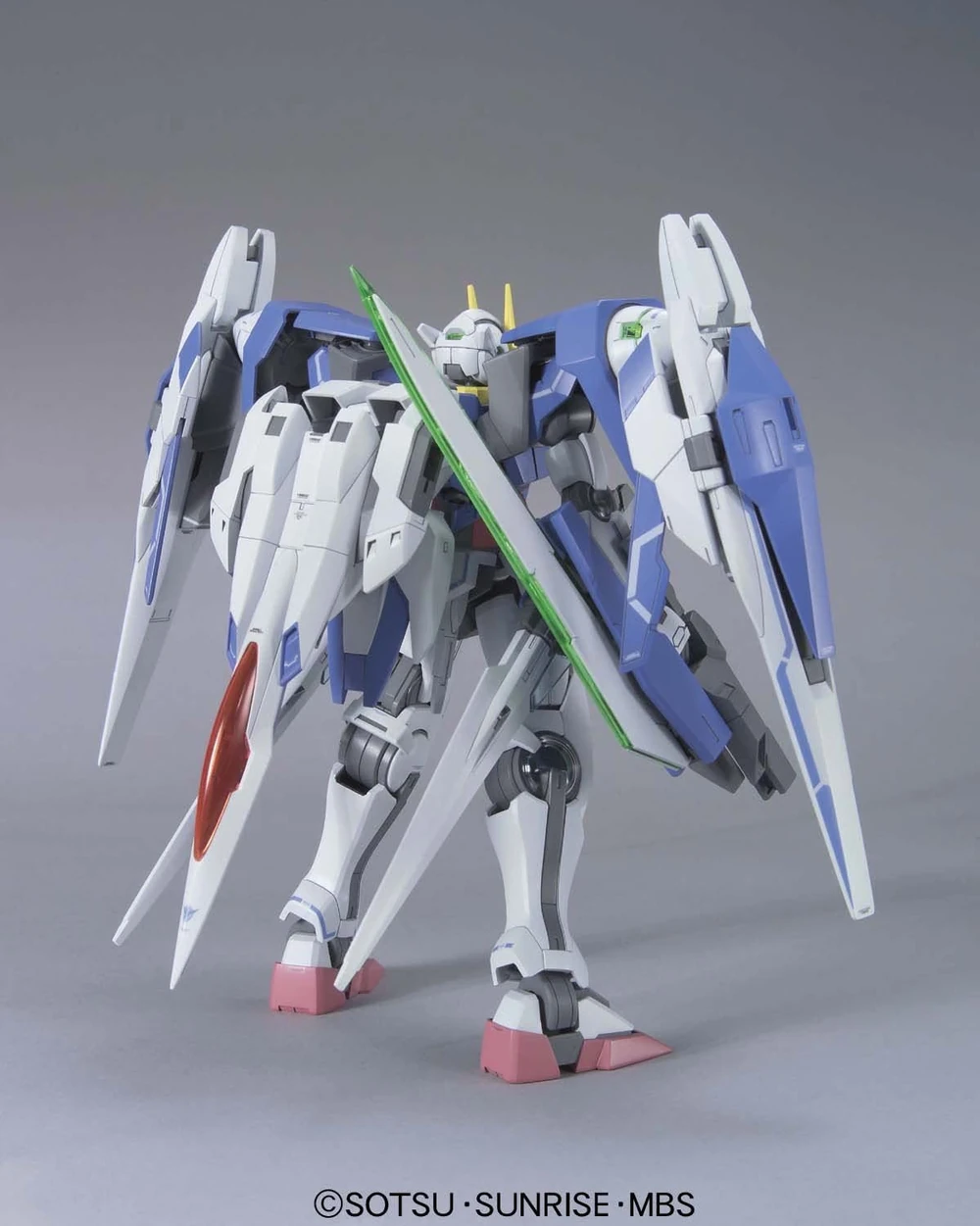 GN-0000+GNR-010 00 Raiser (Designer's Color Ver.) 1/100 Scale Model