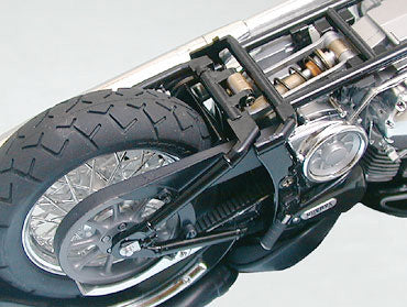 Yamaha XV1600 RoadStar 1/12th Scale Motorcycle Series No.80