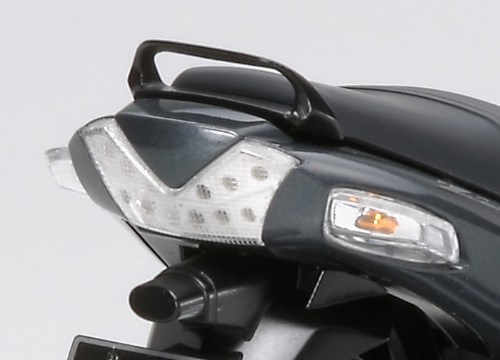 Kawasaki ZZR1400 1/12th Scale Motorcycle Series No.111